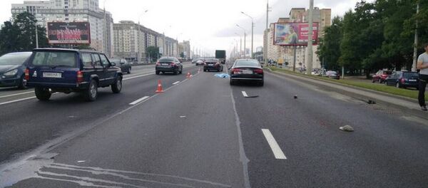 Водитель Audi на проспекте Независимости насмерть сбил пешехода Водитель Audi на проспекте Независимости насмерть сбил пешехода - Sputnik Беларусь