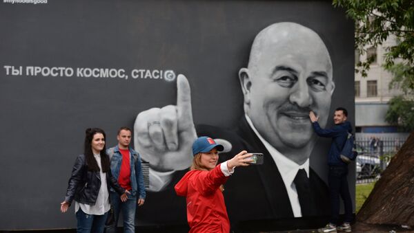 В Санкт-Петербурге появилось граффити с С.Черчесовым - Sputnik Беларусь