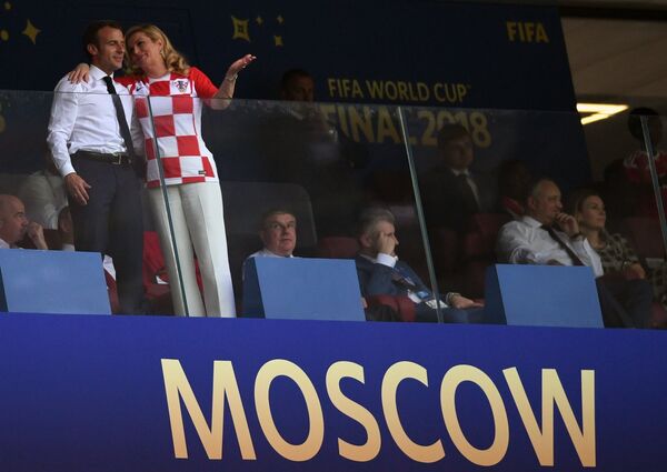 Президент Франции Эммануэль Макрон и президент Хорватии Колинда Грабар-Китарович - Sputnik Беларусь