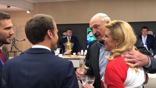 Лукашенко приобнял президента Хорватии и посетовал на пенальти - Sputnik Беларусь