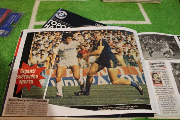 В каждом альбоме из архива Георгия Дорбуашвили – старые вырезки из газет и журналов - Sputnik Беларусь