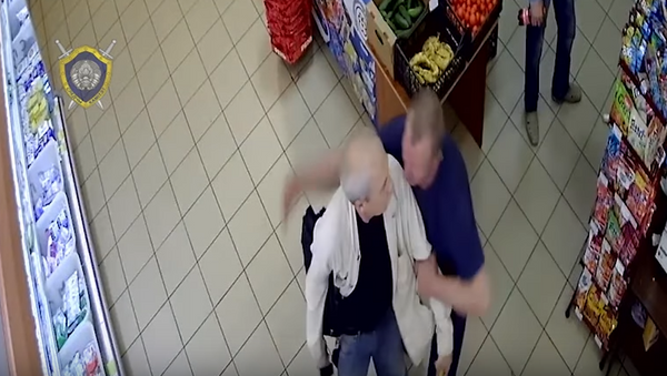 Пьяный мужчина с пистолетом пытался ограбить магазин в Минске - Sputnik Беларусь
