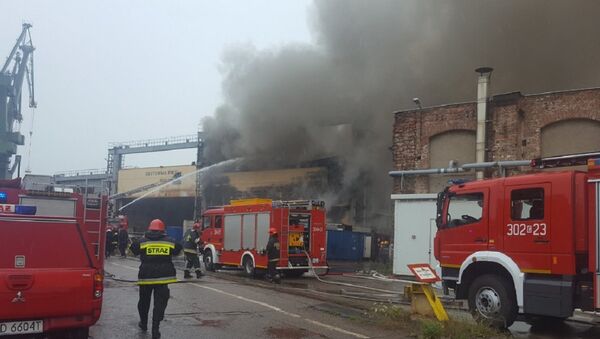 Пожар на складе в Гданьске - Sputnik Беларусь