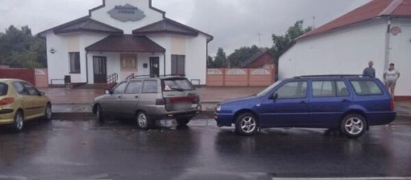 ДТП на стоянке в Дрогичине ДТП на стоянке в Дрогичине - Sputnik Беларусь