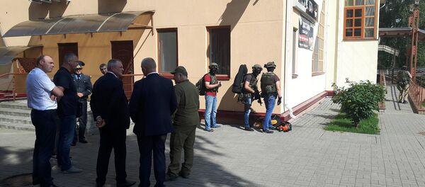 Группа захвата возле банка в Заславле - Sputnik Беларусь