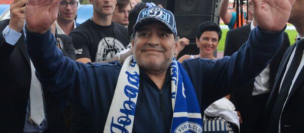 Футбаліст, старшыня праўлення беларускага ФК Дынама-Брэст Дыега Марадона Футбаліст, старшыня праўлення беларускага ФК Дынама-Брэст Дыега Марадона - Sputnik Беларусь