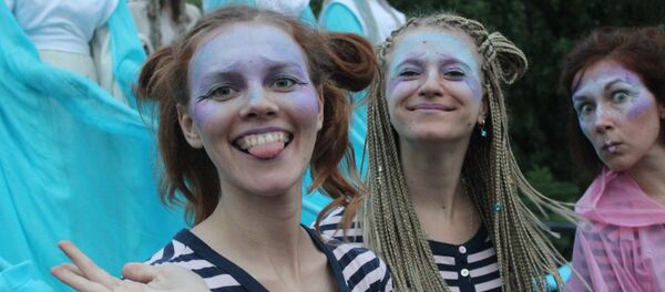 Уличные артисты на Славянском базаре - Sputnik Беларусь