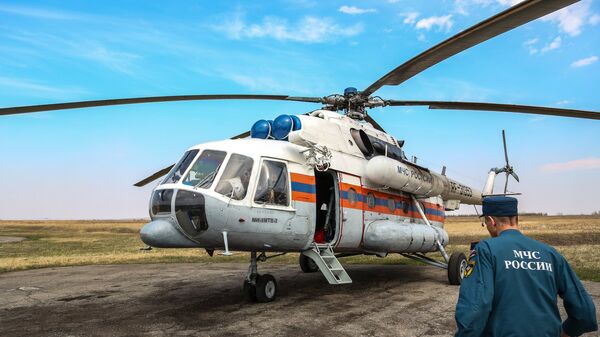 Вертолет Ми-8МТВ-2 МЧС России - Sputnik Беларусь