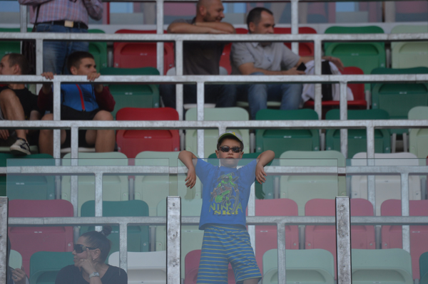 Посетители отметили неудобные сиденья на стадионе - Sputnik Беларусь