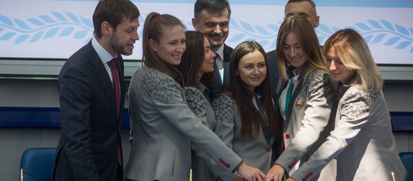 Гашение марки олимпийскими чемпионками Гашение марки олимпийскими чемпионками - Sputnik Беларусь