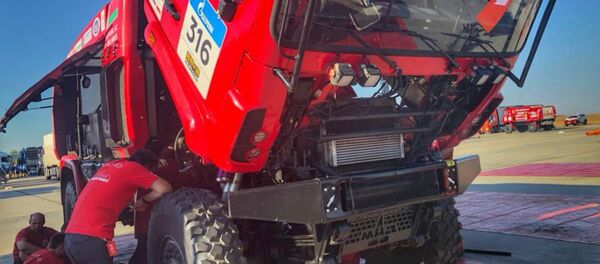 один из МАЗов пропустит этап Шелкового пути один из МАЗов пропустит этап Шелкового пути - Sputnik Беларусь