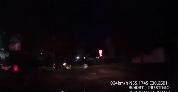 Ночная погоня в Витебске закончилась аварией и уголовной статьей Ночная погоня в Витебске закончилась аварией и уголовной статьей - Sputnik Беларусь