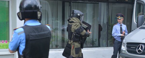 Саперы у магазина Мила - Sputnik Беларусь