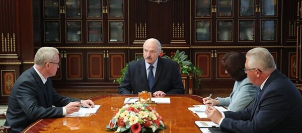 Президент Александр Лукашенко принял ректора Академии управления Геннадия Пальчика - Sputnik Беларусь