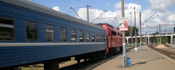 Поезд на запасном пути - Sputnik Беларусь