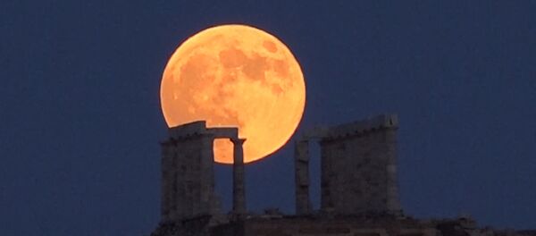 Самое длительное затмение Луны в XXI веке - Sputnik Беларусь