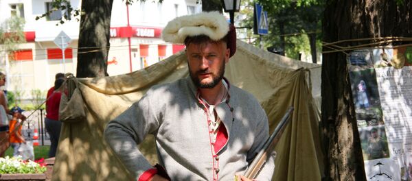 Рэканструктары ўзнавілі старажытныя часы Рэканструктары ўзнавілі старажытныя часы - Sputnik Беларусь