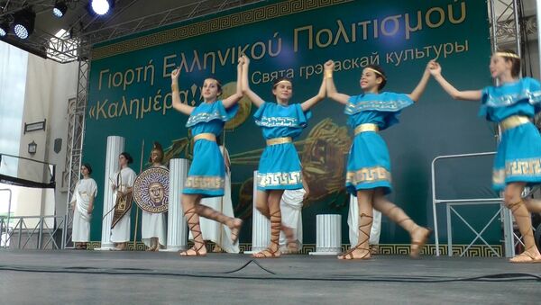 Баранина на вертеле и бузука: Минск принял праздник греческой культуры - Sputnik Беларусь