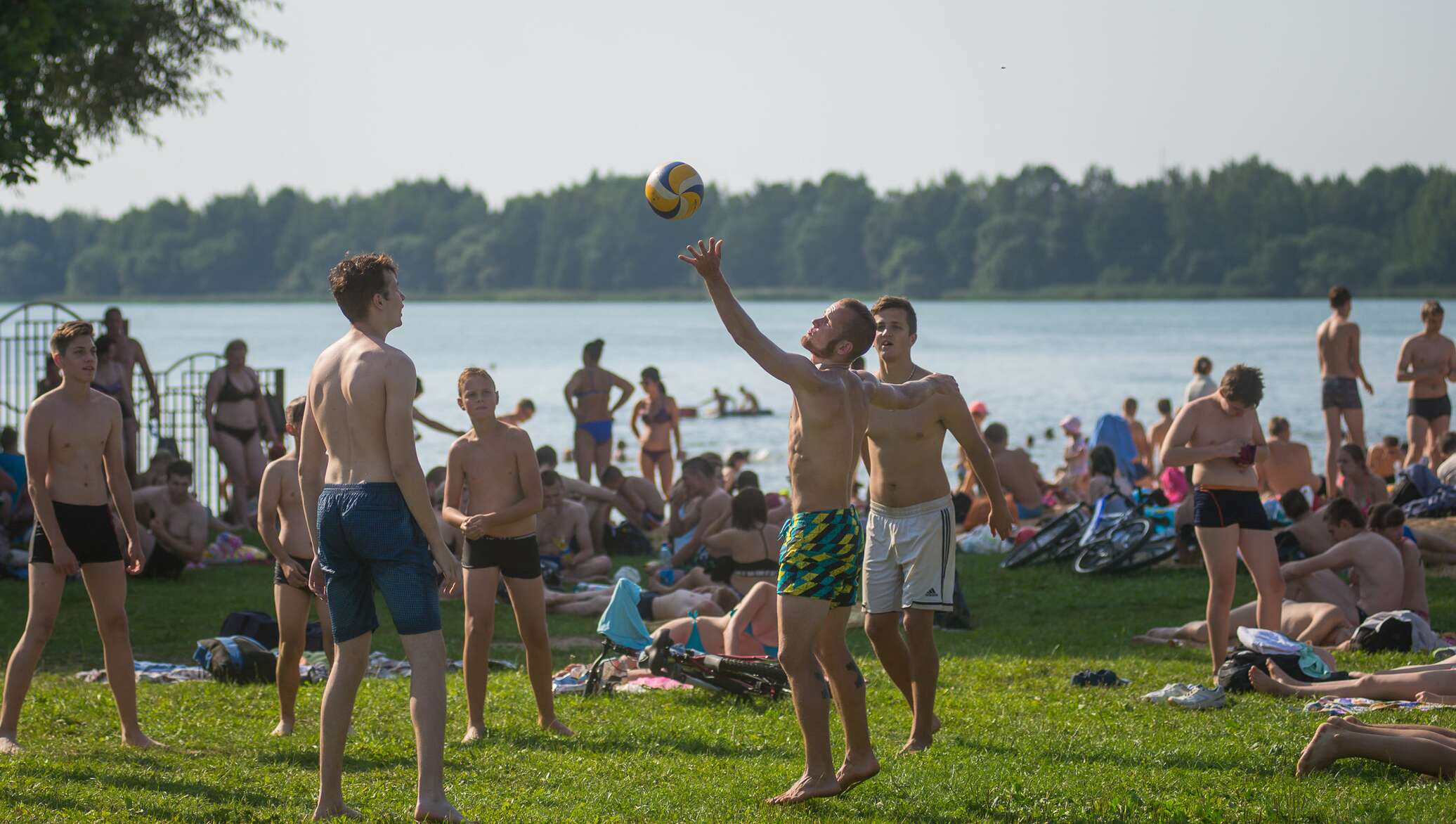 Пляж дрозды минск. Минск цнянское водохранилище цнянское водохранилище. Пляж дрозды. Парк дрозды пляж. Минское море в белоруссии.
