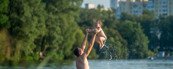 Пляжи Минска: Комсомольское озеро - Sputnik Беларусь