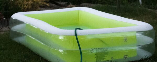 Надувной бассейн, архивное фото - Sputnik Беларусь