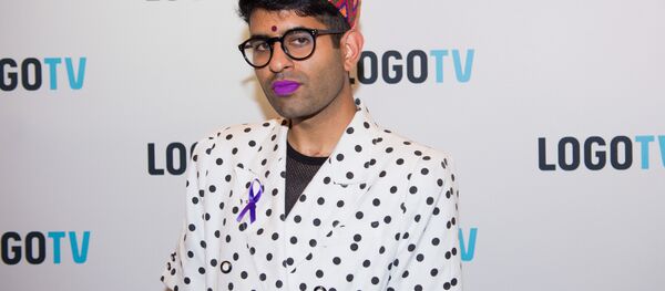 Поэт-активист Алок Вейд-Мэнон - Sputnik Беларусь