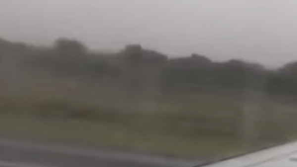 Видео из салона падающего самолета в Мексике - Sputnik Беларусь