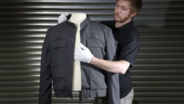 Куртка, в которой Харрисон Форд сыграл Хана Соло, будет выставлена на аукцион - Sputnik Беларусь