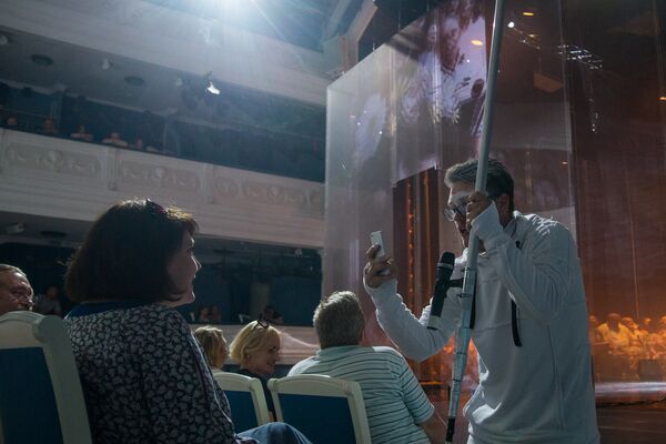 Шекспир нервно курит, пока его герои читают рэп на белорусском языке - Sputnik Беларусь