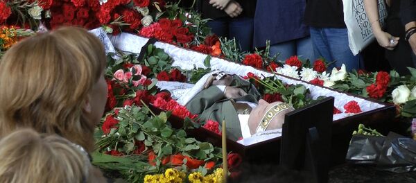 Кадры прощания с фронтменом Neuro Dubel Александром Куллинковичем - Sputnik Беларусь