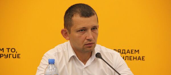 Командир поисковой группы Возвращенные имена, председатель совета общественного объединения Военно-исторический клуб Гарнизон Петр Пицко - Sputnik Беларусь