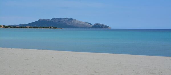 Пляж на Сардинии - Sputnik Беларусь