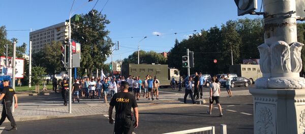 Фанаты Зенита у стадиона Динамо - Sputnik Беларусь