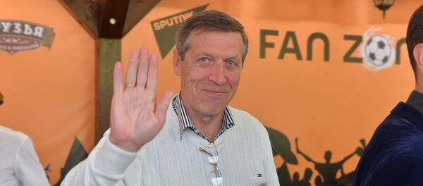 Заслуженный тренер Беларуси, легендарный вратарь минского Динамо-82, чемпион СССР Михаил Вергеенко  - Sputnik Беларусь