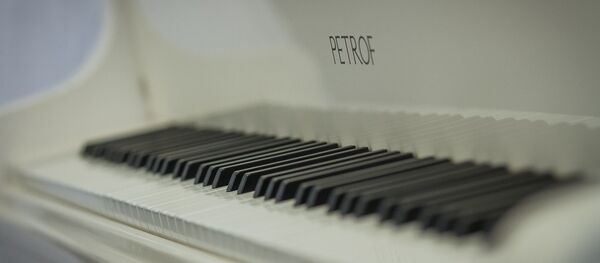 Рояль, архивное фото Рояль, архивное фото - Sputnik Беларусь