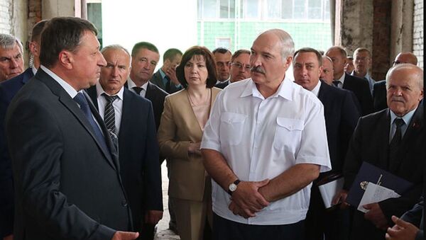 Президент Александр Лукашенко с рабочим визитом в Оршанской области - Sputnik Беларусь