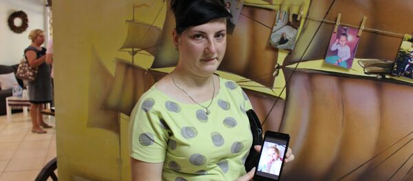 Виктория вместе с дочкой большую часть времени проводит не дома, а в больнице - Sputnik Беларусь