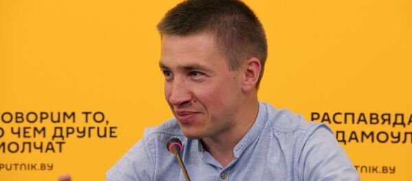 Пераможца Міжнароднага конкурсу фотажурналістыкі імя Андрэя Сценіна 2018, беларускі фатограф Сяргей Гапон Пераможца Міжнароднага конкурсу фотажурналістыкі імя Андрэя Сценіна 2018, беларускі фатограф Сяргей Гапон - Sputnik Беларусь