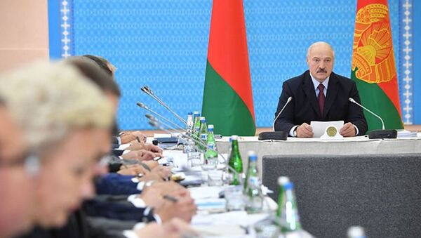 Президент Александр Лукашенко провели совещание по Оршанскому району - Sputnik Беларусь