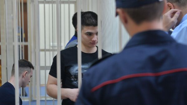 Обвиняемыми по делу о доведении до самоубийства Александра Коржича проходят три сержанта - Sputnik Беларусь