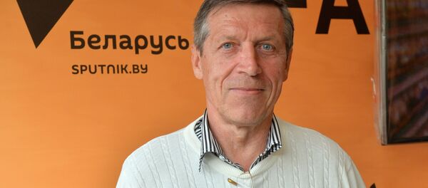 Заслужаны трэнер Беларусі, легендарны брамнік мінскага Дынама 1982 года, чэмпіён СССР Міхаіл Вергяенка Заслужаны трэнер Беларусі, легендарны брамнік мінскага Дынама 1982 года, чэмпіён СССР Міхаіл Вергяенка - Sputnik Беларусь