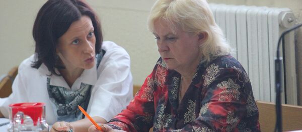 Светлана Коржич с адвокатом во время судебного заседания в суде Московского района Минска Светлана Коржич с адвокатом во время судебного заседания в суде Московского района Минска - Sputnik Беларусь