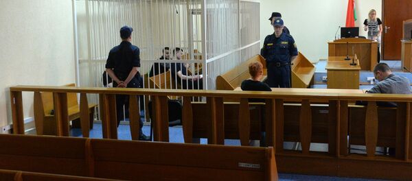 Обвиняемыми в доведении до самоубийства проходят трое сержантов - Sputnik Беларусь