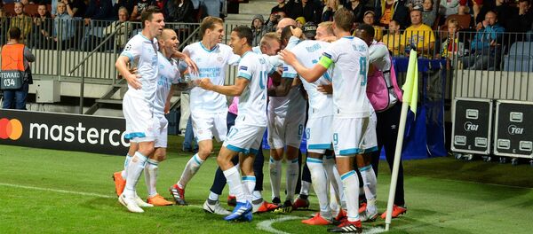Футболисты ПСВ радуются победе в матче - Sputnik Беларусь
