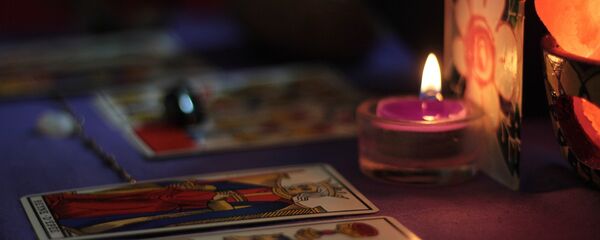 Гадание на картах таро, архивное фото - Sputnik Беларусь