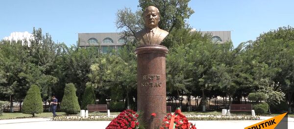 Памятник Якубу Коласу открыли в Ташкенте - Sputnik Беларусь