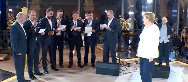 Ангела Меркель спела в Грузии с ансамблем любимую песню - Sputnik Беларусь