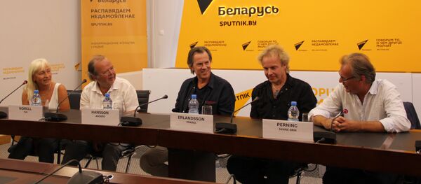 Група Secret Service праспявала ўжывую ў рэдакцыі Sputnik Група Secret Service праспявала ўжывую ў рэдакцыі Sputnik - Sputnik Беларусь