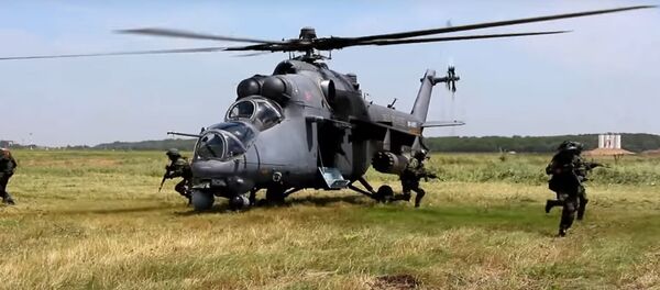 Российский вертолет Ми-35 - Sputnik Беларусь