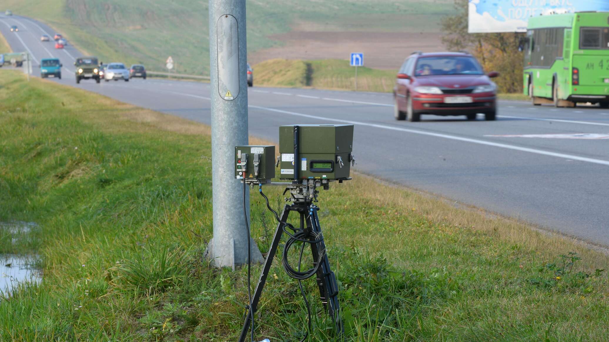 Радиолокатор гибдд определил что автомобиль. Камера фотофиксации Беларусь. Камера на скорость. Камера контроля скорости. Камера фиксации скорости.